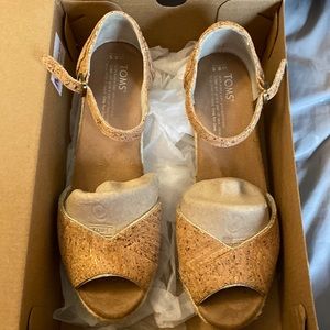 Toms wedges cork glitz size 8.5
